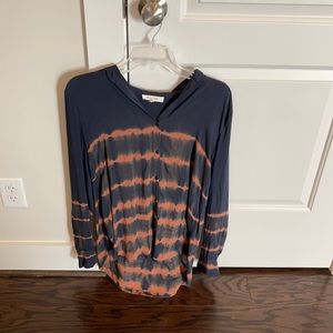 Orange and blue button top